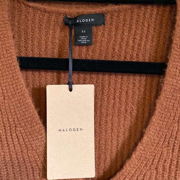 NWT Halogen V Neck Sweater - Picture 2 of 4